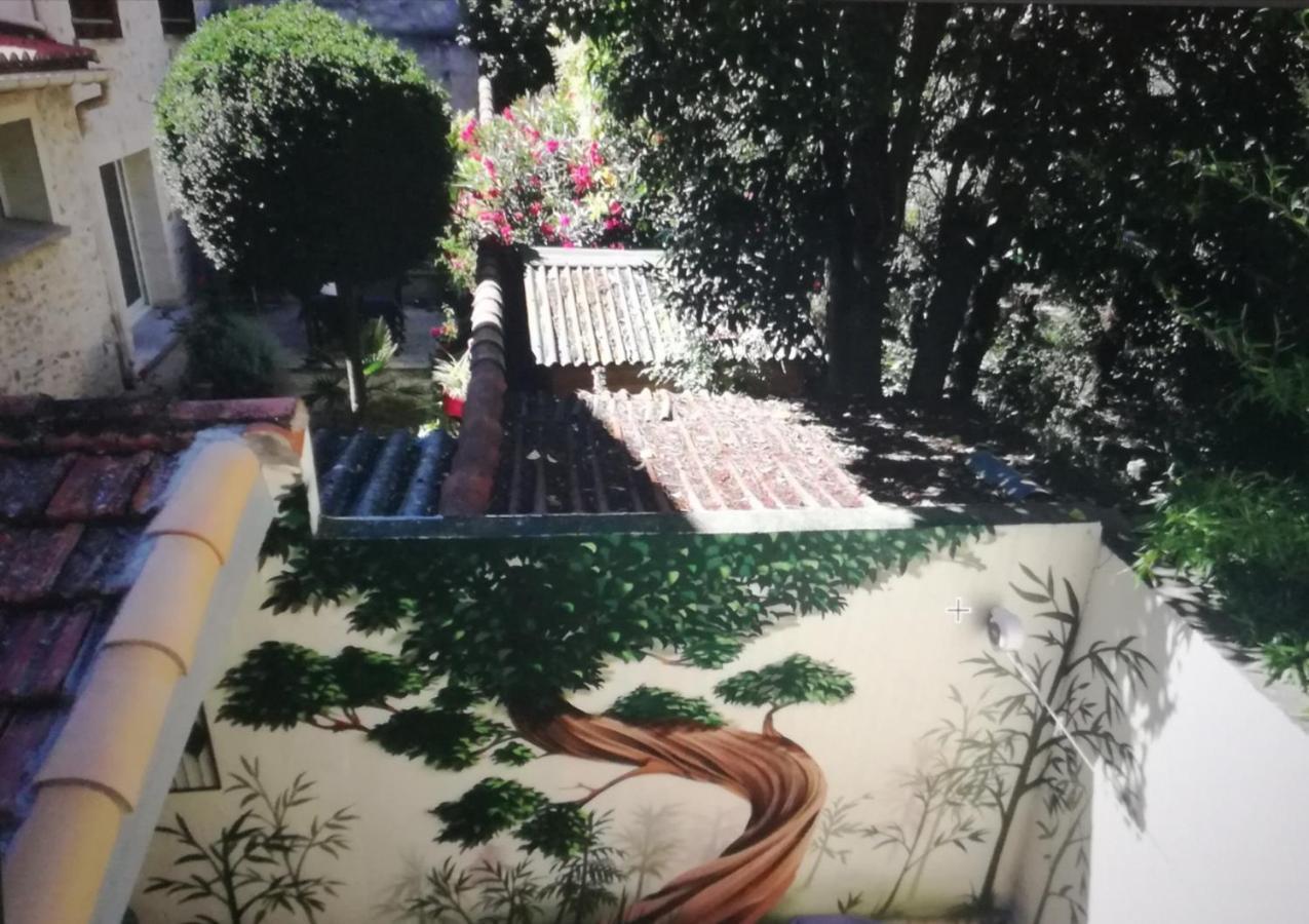Suite Oisivete Avec Terrasse Vue Sur Patio Et Clim Монпелие Екстериор снимка