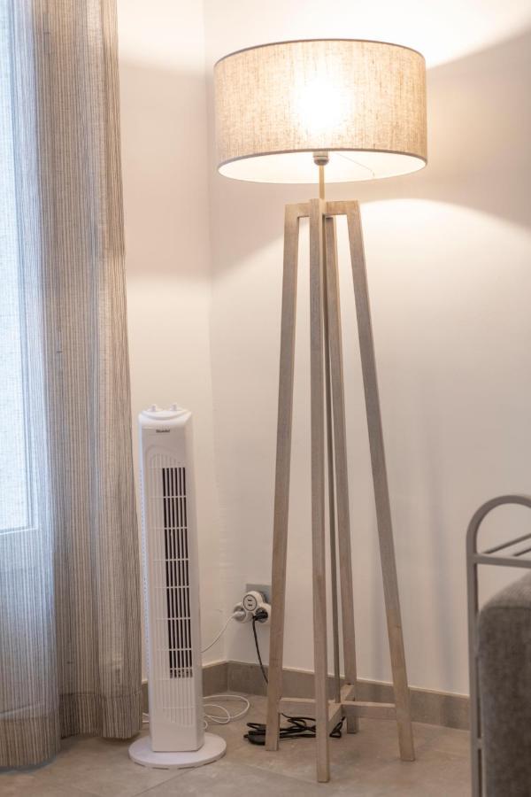 Suite Oisivete Avec Terrasse Vue Sur Patio Et Clim Монпелие Екстериор снимка