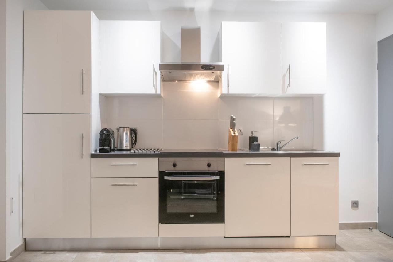 Suite Oisivete Avec Terrasse Vue Sur Patio Et Clim Монпелие Екстериор снимка